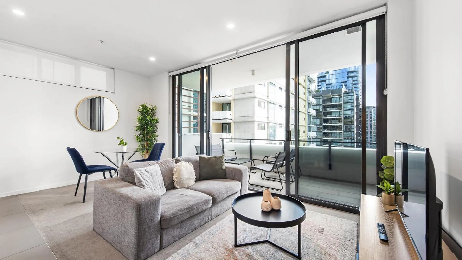 Stylish South Bank Apt With King Bed & Huge Balcony! Brisbane 0*,